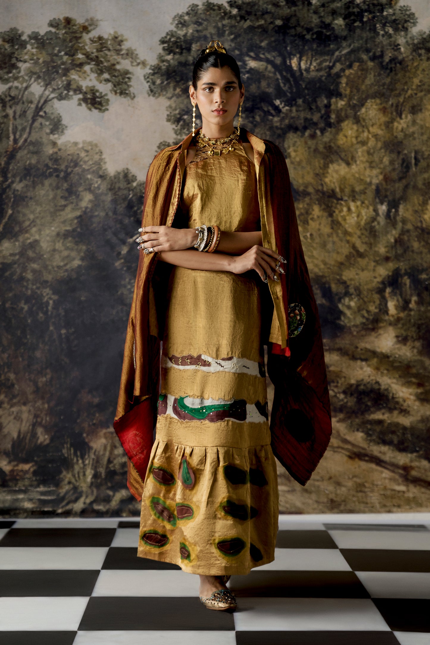 Exquisite Lehenga Set for women with a stylish shirt, modern blouse, skirt, and Zari Pashmina stole