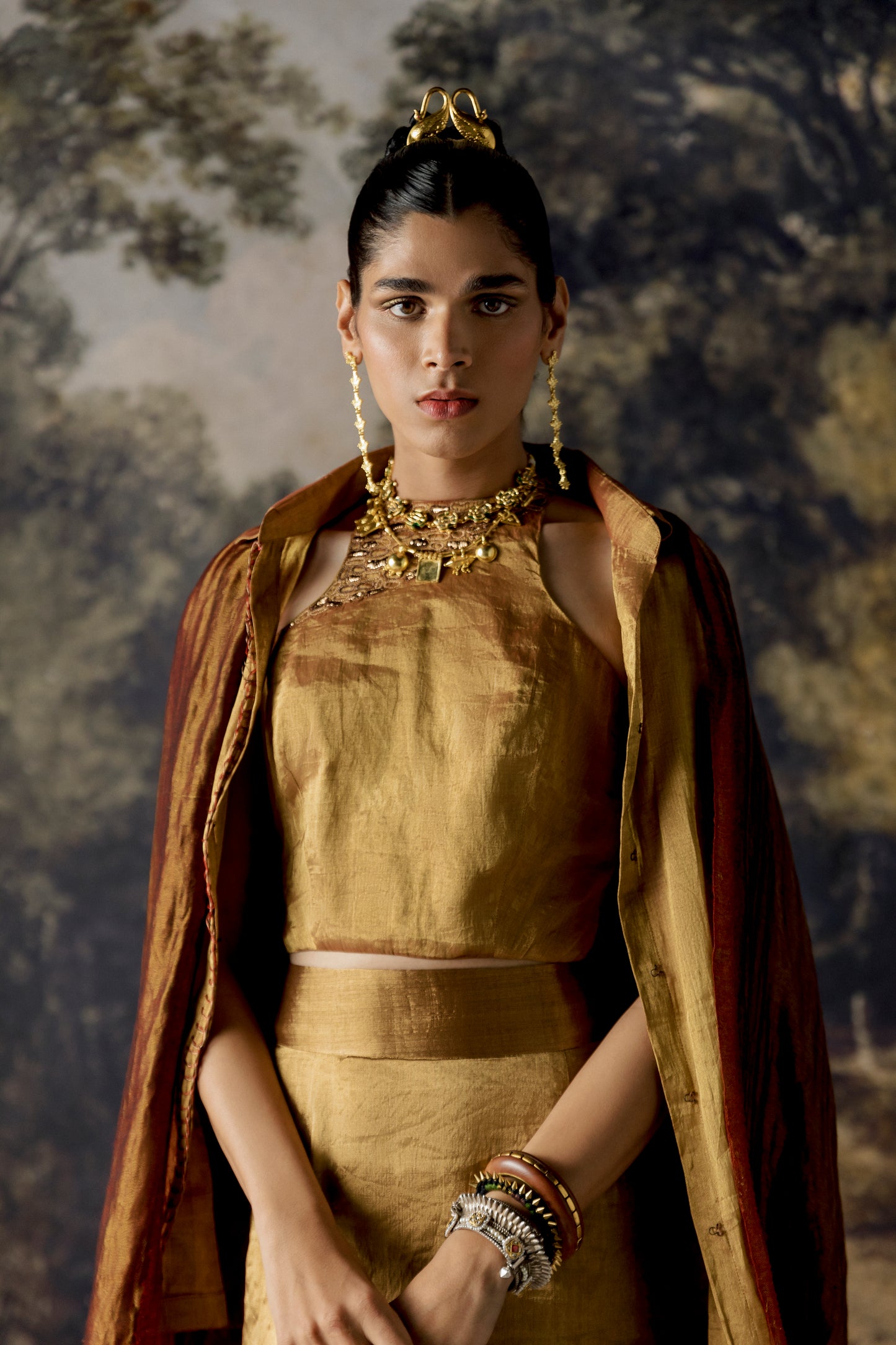 Zari Pashmina stole and the handwoven details of the Lehenga Set