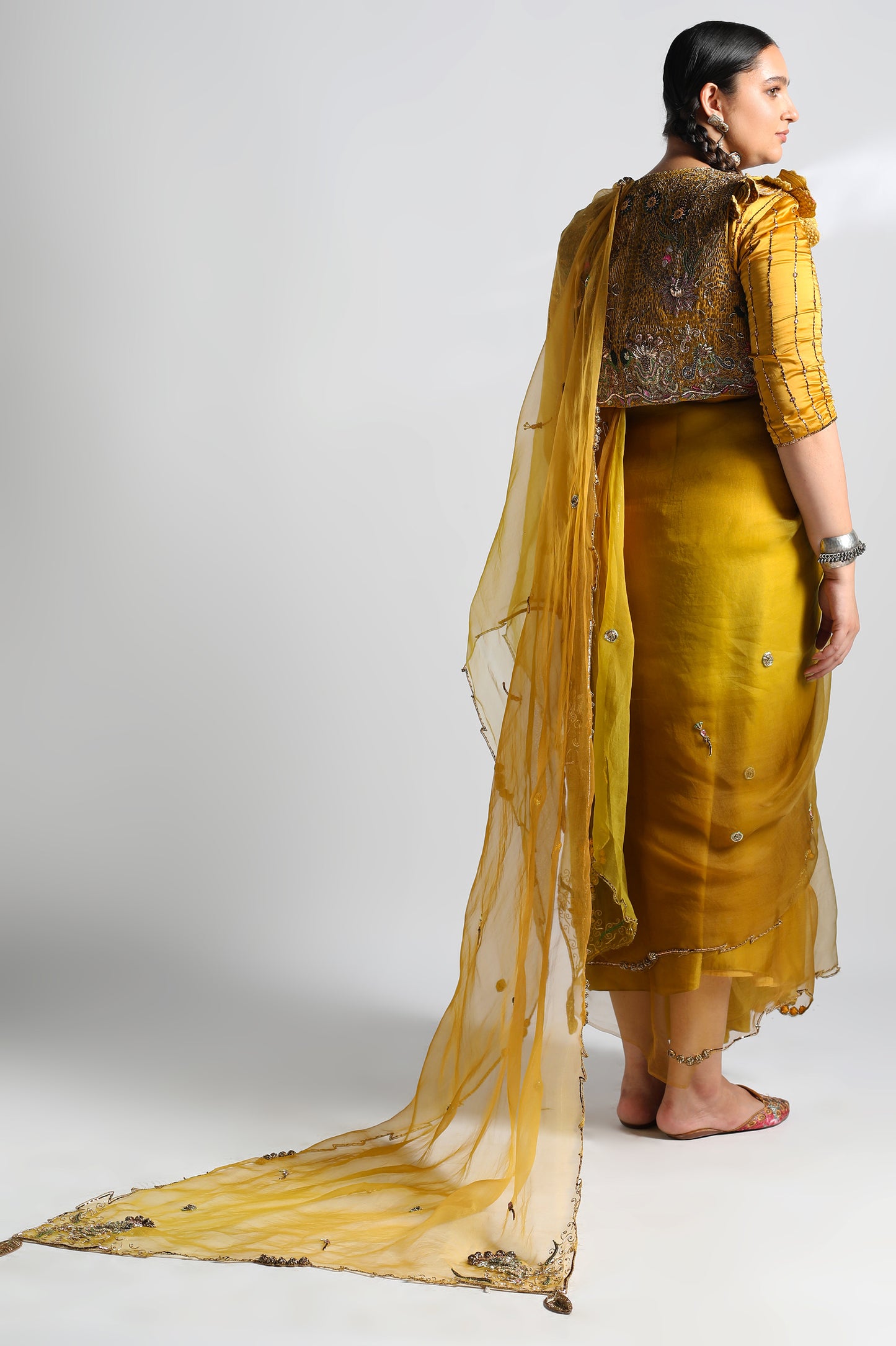 Back view of the Paro Sari with Cropped Jacket, displaying the detailed floral design and Zardosi handwork