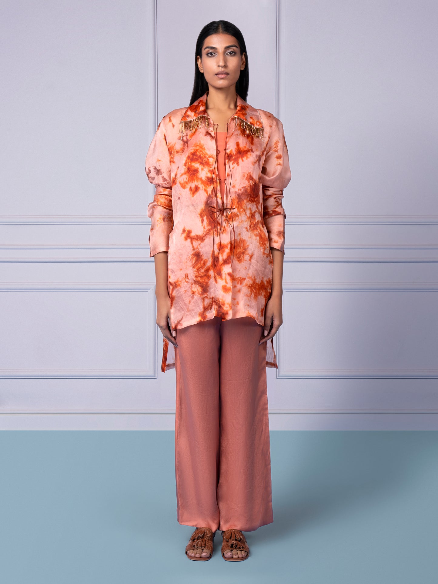 Abhra Shirt Kurta with trousers for women, featuring tie-dye design and hand embroidery