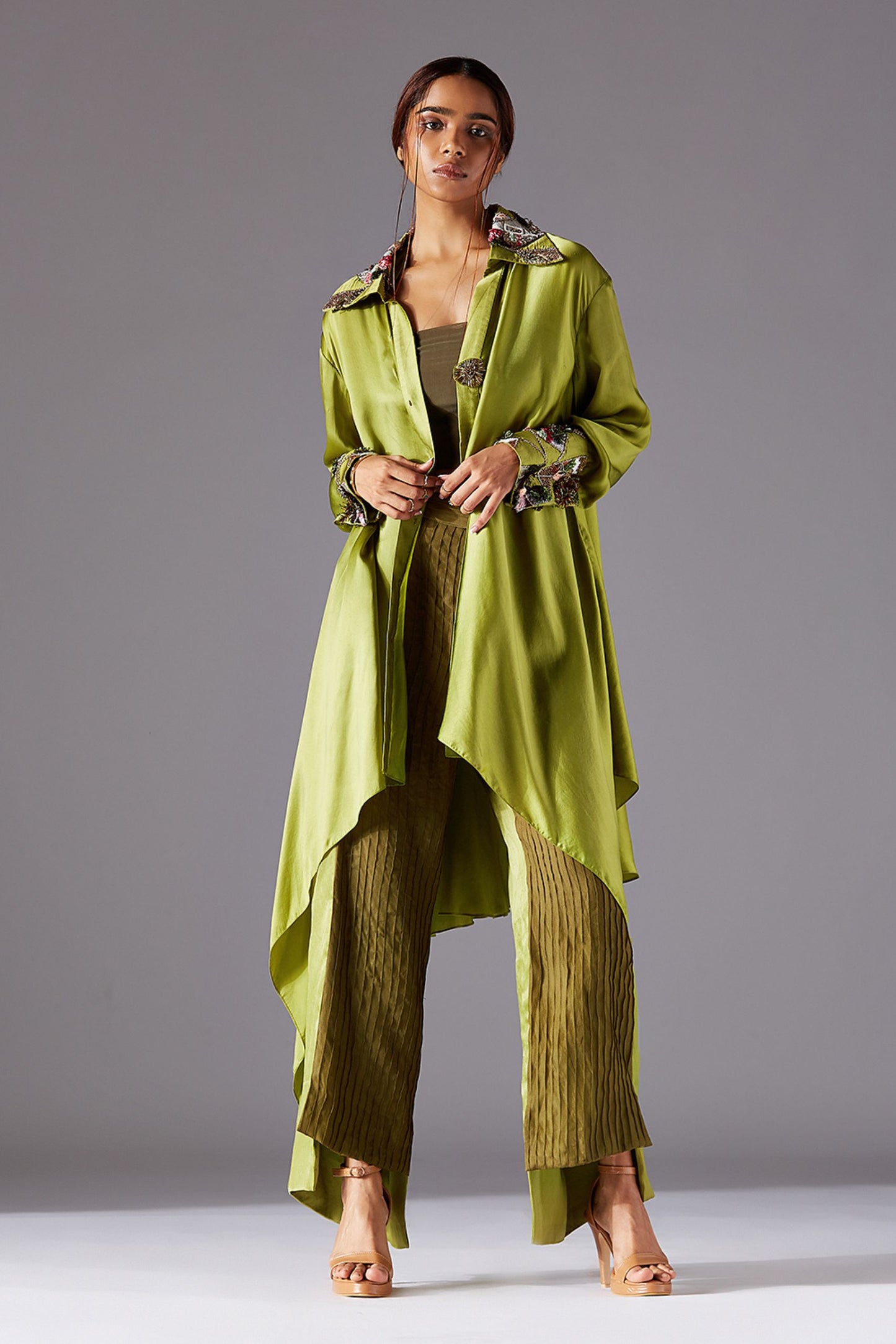 Shrubbery Kimono Embroidered Collar Shirt with Jacobean Handwork and Stylish Colorblocked Pants for Women - Modern Outfit