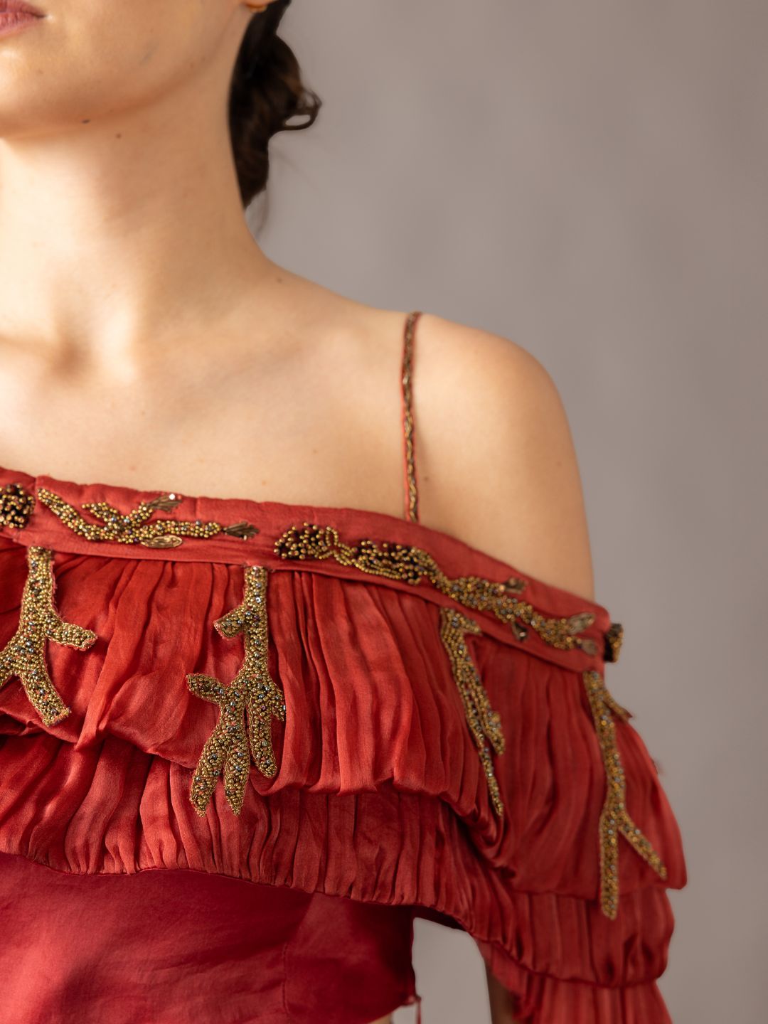 Sophisticated Gill Fungi Blouse and Thar Skirt set - Pleated skirt with a stylish blouse for party events