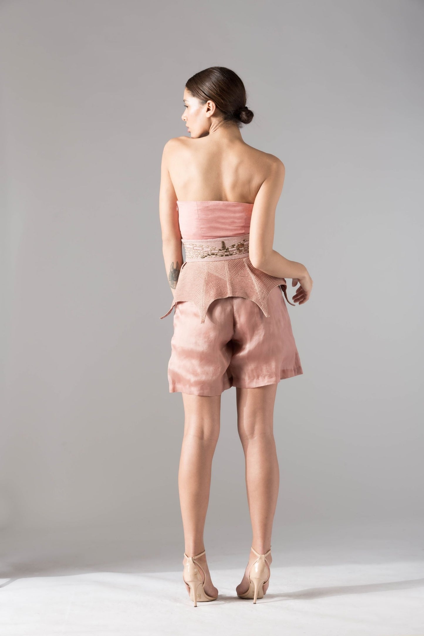 Back view of the Frog Belt Bermuda with cullotes, showcasing the tailored design and stylish fit of the bermuda shorts