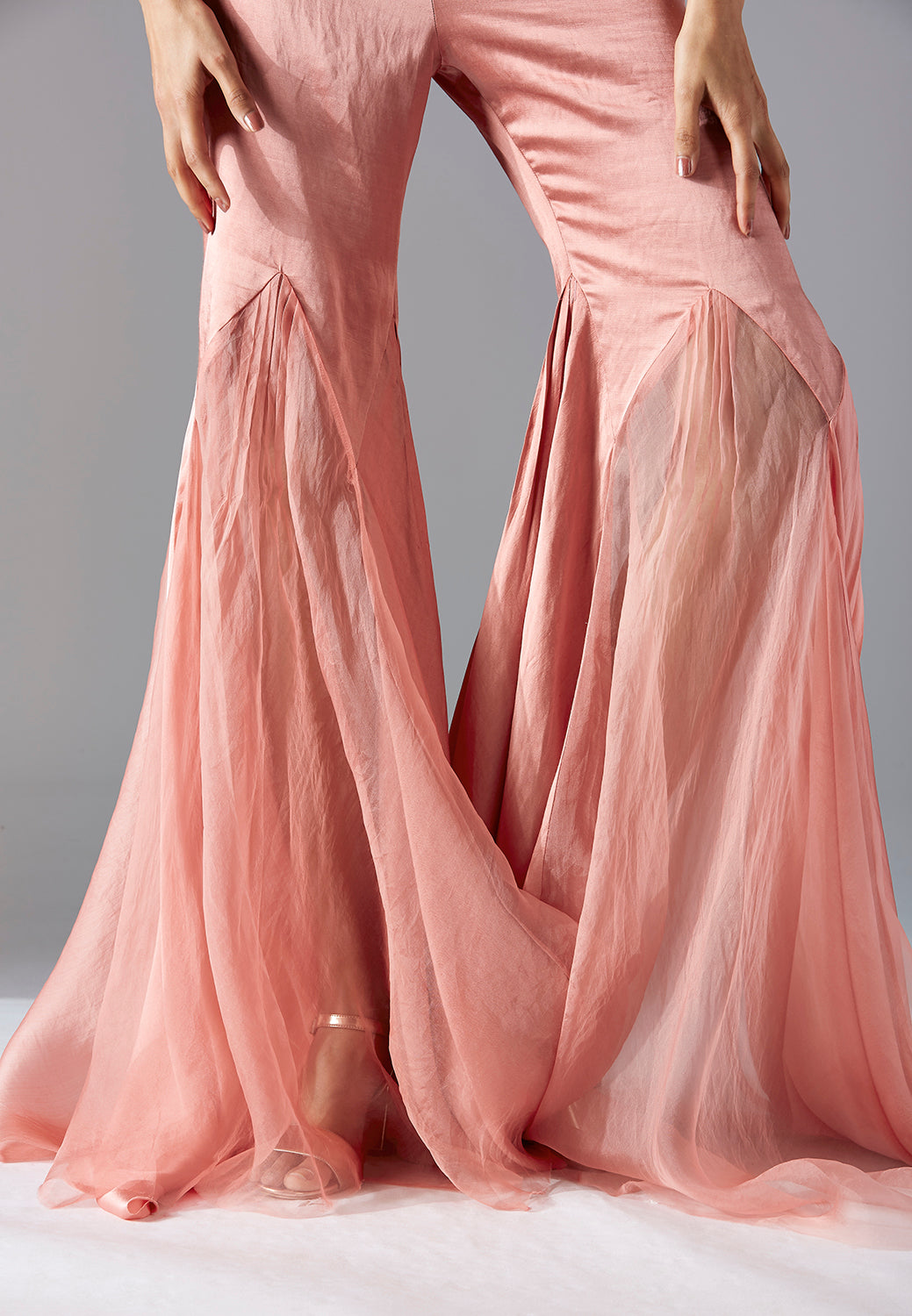 Modern sharara set for women, featuring a stylish and elegant design, perfect for a fashionable and sophisticated look