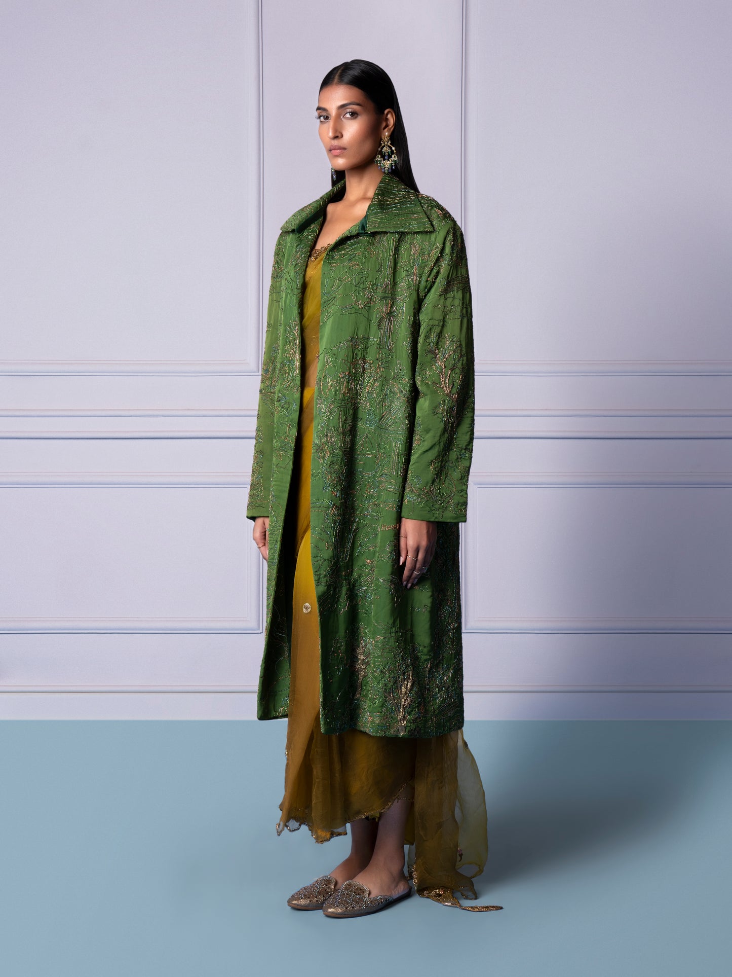 Valdivian Landscape Robe Coat With Paro Sari